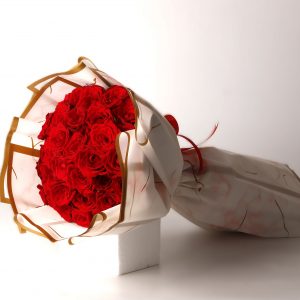 30 Red Roses